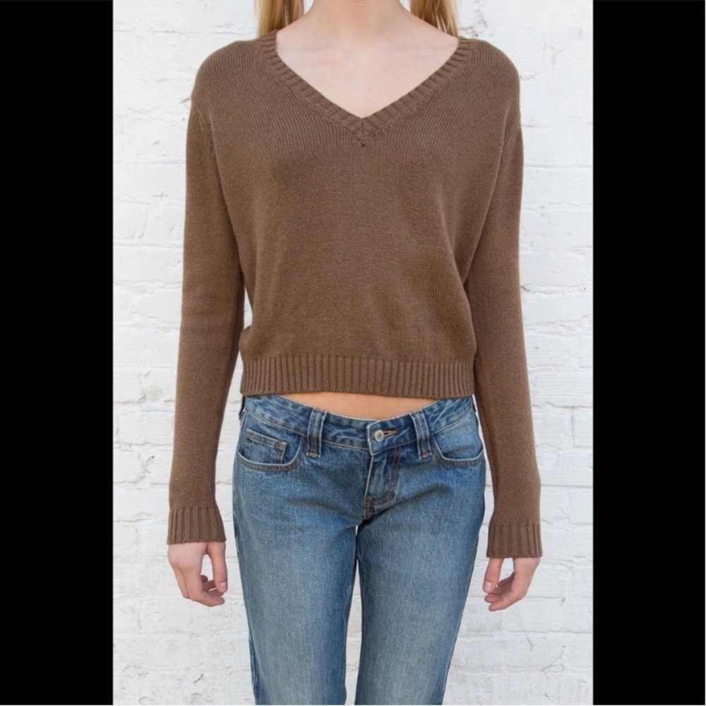 NEW Brandy Melville Leigh Sweater